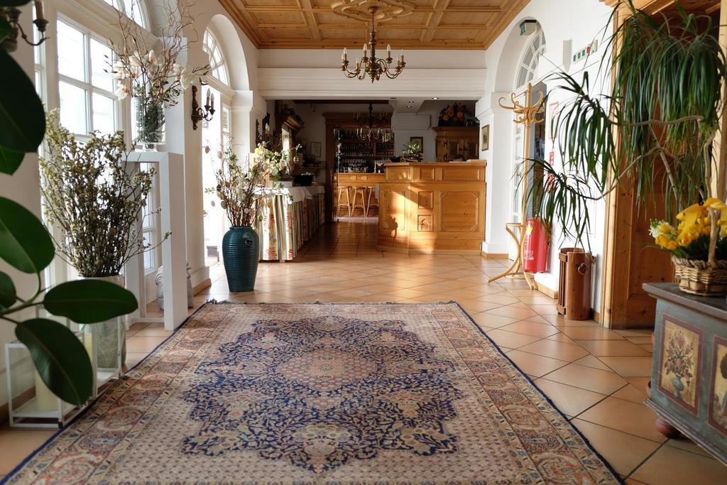 Hotel Landhaus Fuhrgassl-Huber Виена Екстериор снимка
