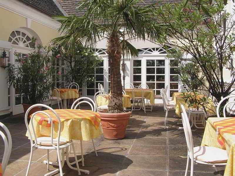 Hotel Landhaus Fuhrgassl-Huber Виена Екстериор снимка