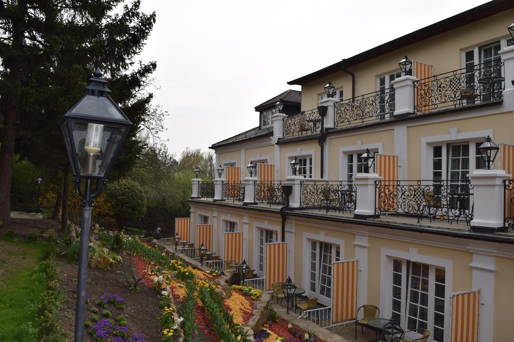 Hotel Landhaus Fuhrgassl-Huber Виена Стая снимка